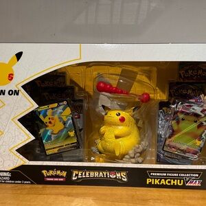 Pokémon TCG Celebrations Premium Figure Collection Pikachu VMAX Box